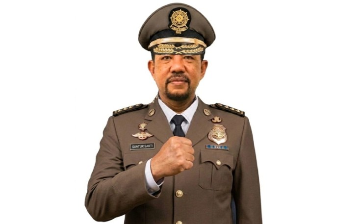 Kepala Satuan Polisi Pamong Praja dan Pemadam Kebakaran Provinsi Kepulauan Riau, Guntur Sakti