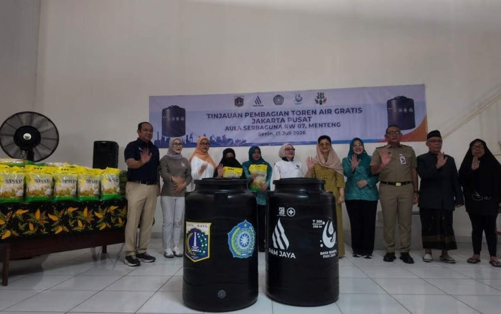 Warga Tak Lagi Menampung Air di Ember, Kini Gunakan Toren Lebih Stabil