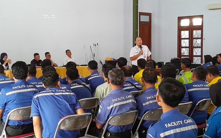 Tingkatkan Standar Pelayanan Kebersihan saat Angleb, KAI Services Gelar Pembinaan Petugas Cleaning di Regional Yogyakarta