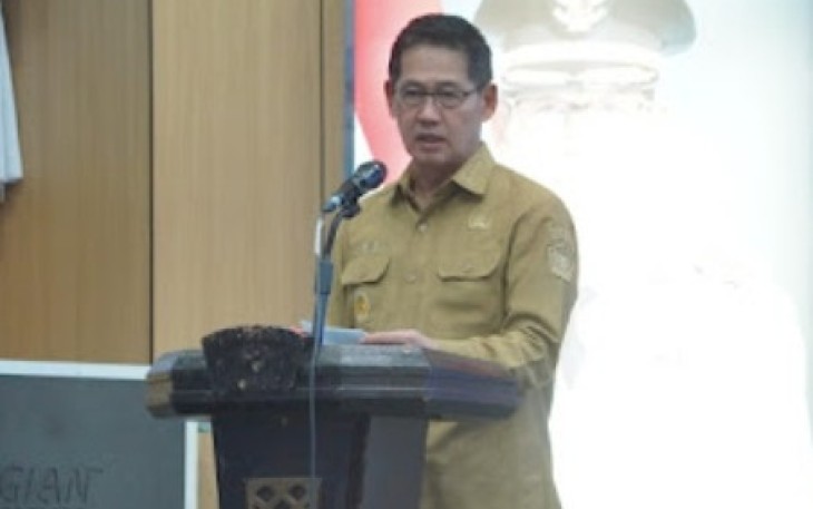 Walikota Bitung, Hengky Honandar 