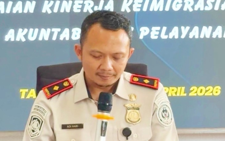 Kepala Kantor Imigrasi Kelas II TPI Tanjung Uban, Adi Hari Pianto