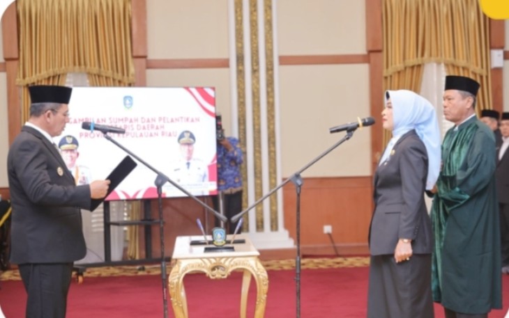 Gubernur Kepulauan Riau, H Ansar Ahmad resmi melantik Misni, SKM., M.Si. sebagai Sekretaris Daerah (Sekda) definitif Provinsi Kepulauan Riau di Gedung Daerah, Senin (27/4/2026)