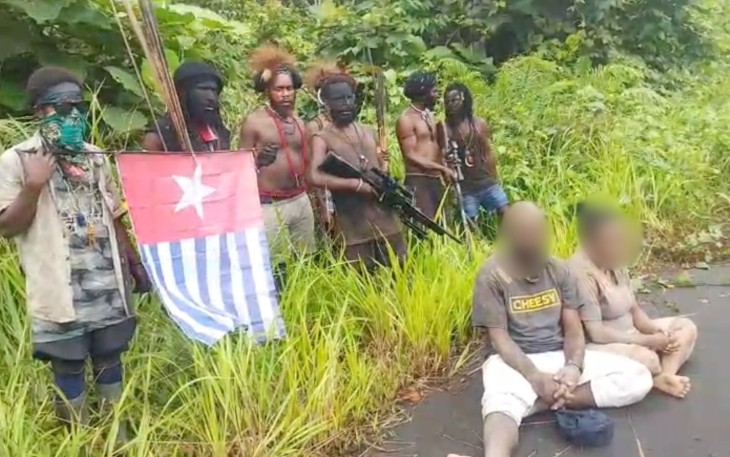 Kelompok bersenjata OPM pimpinan Kopitua Heluka (Danops Kodap Yahukimo) di sekitar Jalan Trans Papua, Distrik Seradala, Kabupaten Yahukimo, Senin (20/7/2026).