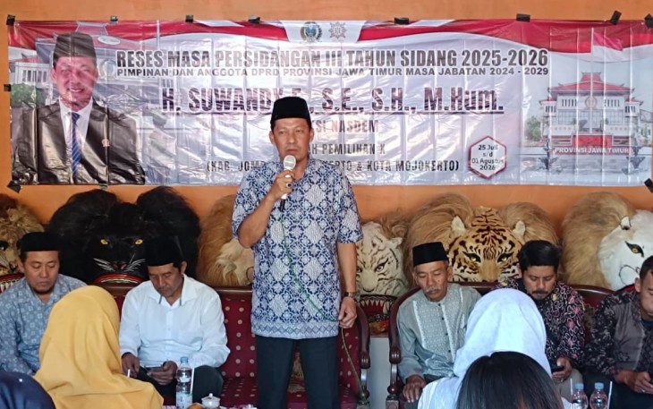  Anggota DPRD Jawa Timur Fraksi NasDem, Suwandy. Kegiatan itu digelar di Gedung Sanggar Singo Putro Budoyo, Dusun Jeruk Seger, Desa Jeruk Seger, Kecamatan Gedeg, Kabupaten Mojokerto, Minggu (26/7/2026) Suwandy Tampung Aspirasi Pemberdayaan Perempuan, Pelatihan UMKM dan Keterampilan Digelar Bergilir di Gedeg