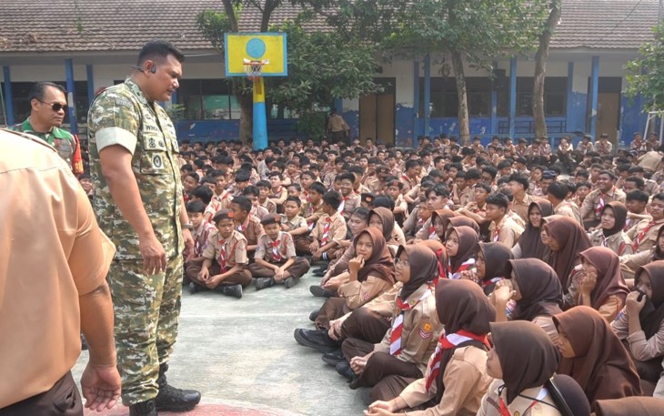 Mayor Inf. Windra Sanur mengajak generasi muda memperkuat karakter sekaligus mendukung swasembada pangan dalam peringatan Hari Pramuka Ke-65 di SMP Negeri 2 Tigaraksa, Kabupaten Tangerang, Rabu (12/8/2026).