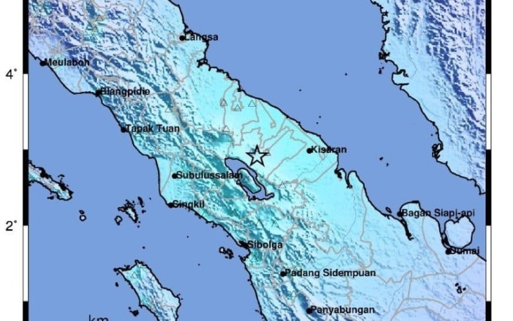  Hasil analisis BMKG menunjukkan gempa bumi ini memiliki parameter update dengan magnitudo M6,4 pada kedalaman 168 km. Episenter gempa bumi terletak pada koordinat 2,91° LU ; 98,93° BT, atau tepatnya berlokasi di darat 11 km tenggara Simalungun, Sumatra Utara.
