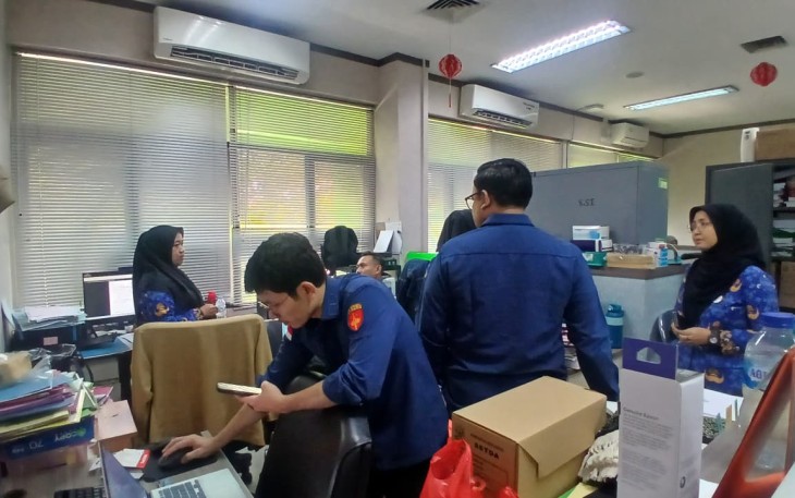 Tim Penyidik JAM PIDSUS Kejaksaan Agung melakukan penggeledahan di sejumlah lokasi terkait penyidikan dugaan tindak pidana korupsi dalam tata kelola PT Minyak dan Gas Bumi (Perseroda) Kota Bekasi dalam KSO dengan PT Pertamina EP periode 2009–2024, Kamis (17/9/2026).
