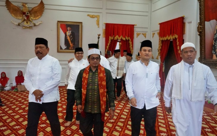 Tabligh Akbar ini diselenggarakan dalam rangka memperingati Isra Mikraj sekaligus menyambut datangnya bulan suci Ramadan. Acara tersebut menghadirkan penceramah nasional, Ustaz Anugerah Cahyadi, yang lebih dikenal dengan sapaan Ustaz Ucay /Foto : MC
