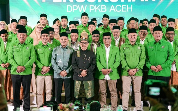 Foto bersama pengukuhan DPW PKB Aceh periode 2026-2031 di Banda Aceh, Selasa (31/3)