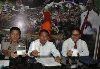 Dirnarkoba Polda Bengkulu saat gelar press release tersangka beserta barang bukti