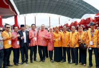 Gubernur Bengkulu Ridwan Mukti menghadiri Pekan Nasional Petani-Nelayan (Penas KTNA) XV 2017, yang berlangsung di Stadion Harapan Bangsa, Lhong Raya, Banda Aceh.