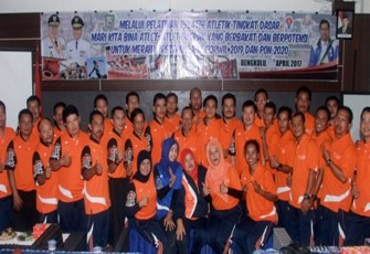 Para pelatih saat mengikuti acara pembukaan di Hotel Ananda Penurunan Bengkulu