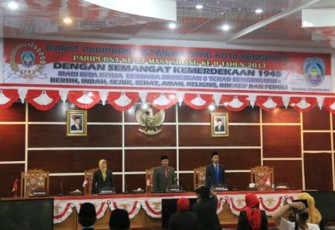Paripurna Memdengarkan Pidato Kenegaraan Presiden Joko Widodo (Jokowi) lewat layar kaca