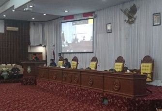 Rapat Paripurna Laporan Hasil Pembahasan Komisi I, III dan IV