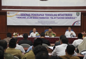 Plt Gubernur Bengkulu Rohidin Mersyah Menghadiri Seminar