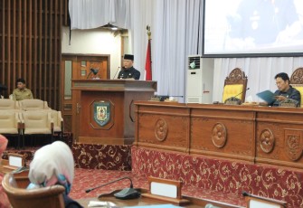 Plt Gubernur Bengkulu Dr. H. Rohidin Mersyah, MMA menghadiri Rapat Paripurna DPRD Provinsi Bengkulu yang ke –VI masa persidangan ke –II tahun sidang 2018.