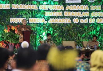 Mendes PDTT Eko Putro Sandjojo dalam sambutannya pada acara rembug nasional reforma agraria di Hotel Media Jakarta pada, Kamis (19/9).