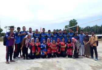 Foto bersama Tim Voli Putra dan Putri SMK N 4 Bengkulu Utara
