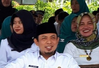 Wakil Walikota Bengkulu Dedy Wahyudi saat menghadiri peringatan Harganas ke-25 di Kecamatan Ratu Samban, Rabu (31/10)