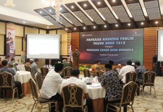 Gubernur Bengkulu Rohidin Mersyah menghadiri Pemaparan Kantor Akuntan Publik (KAP) Tahun Buku 2018 dengan Para Pemegang Saham Bank Bengkulu.