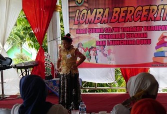 Salah Satu Peserta Lomba Bercerita  