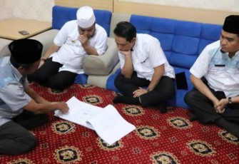 Wali Kota Bengkulu Helmi Hasan dan Wakil Wali Kota Bengkulu Dedy Wahyudi Rapat 