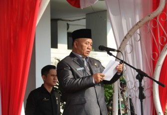 Sekda saat menjadi Inspektur Upacara HARKITNAS 2019.