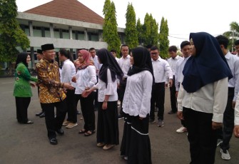 Gubernur Bengkulu Rohidin Mersyah Melepas Peserta Program Ausbildung
