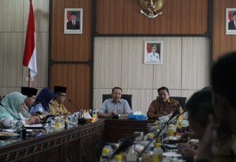 Bupati Mian Temui Gubernur Rohidin