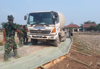 Satgas TMMD Kronjo Tetap Bersemangat