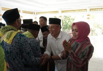 Bupati Bengkulu Selatan Gusnan Mulyadi Lepas Jamaah Calon Haji 
