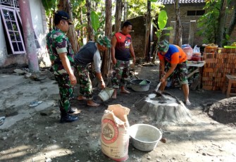 Komandan Kodim 0723 Klaten Letkol Inf Eko Setyawan Pantau TMMD Reg 105