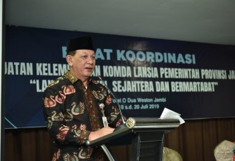 Sekretaris Daerah Provinsi Jambi Drs H M Dianto