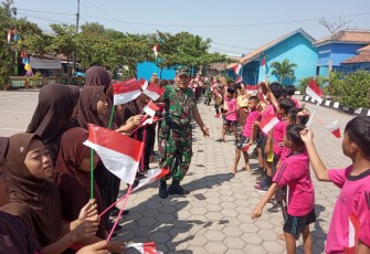 Untuk Lindungi Generasi Muda dari dampak Globalisasi Satgas TMMD Kodim Demak ajarkan lagu perjuangan