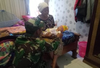 Tengok Bayi Juga Dilakukan oleh Satgas TMMD