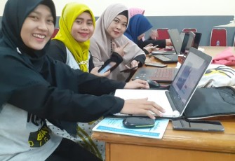 Peserta Workshop Desain Seni Islami