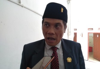 Ketua Sementara DPRD Kabupaten Blitar masa jabatan tahun 2019-2024 Suwito Saren Satoto.