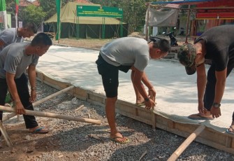 Pengecoran Rampung Satgas TMMD Kronjo Copot Bagesting