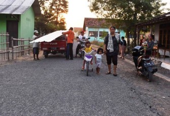 Manfaat Aspal Over Prestasi TMMD Reguler Tegal Bagi Balita Jatimulya
