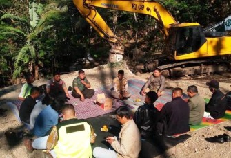 Gelar Syukuran sebelum Pembangunan jembatan