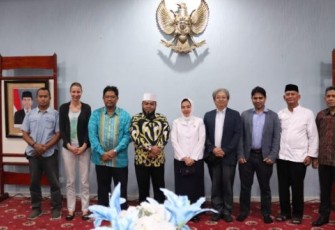 Wali Kota Bengkulu Helmi Hasan Foto Bersama 