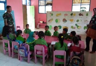 Satgas TMMD Berikan Motivasi Kepada Anak-Anak PAUD