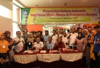 Balai Bahasa Riau Menyelenggarakan Penyuluhan Bahasa Indonesia Bagi Insan Pers
