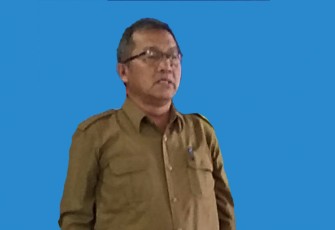 Sekda Aceh Singkil Drs.Azmi.