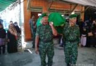 Penghormatan Terakhir Alm Purn Pelda H Slamet Misaran