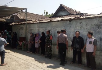 Babinsa Koramil 22 Wonosari Hadiri Acara Pemakaman Diwilayah Desa Binaan