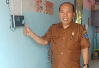 Kepala Sekolah SMP Negeri 1 Rantau Utara Drs Ribut Saragih