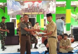 Sinergitas TNI-Polri dan Muspika Reban Gelar Tasyakuran HUT TNI Ke 74