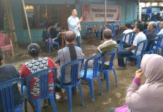 dr. Christian Widodo dan Timnya Lakukan Pengobatan Gratis di Fatululi