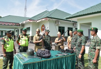 Sekda Kabupaten Tegal Dampingi Dandim Kodim 0712/Tegal Cek Kesiapan Pasukan